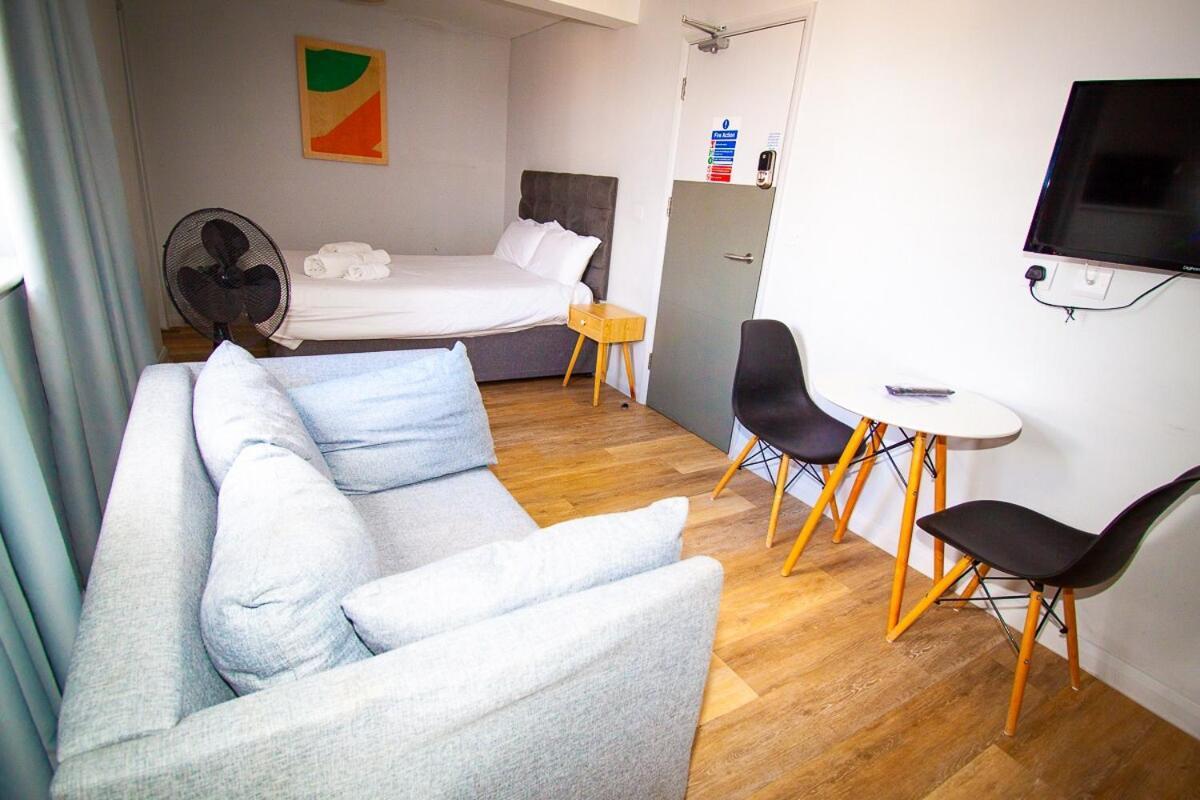 Oyo Studiotel Gy - Modern Hotel Apartments Great Yarmouth Dış mekan fotoğraf