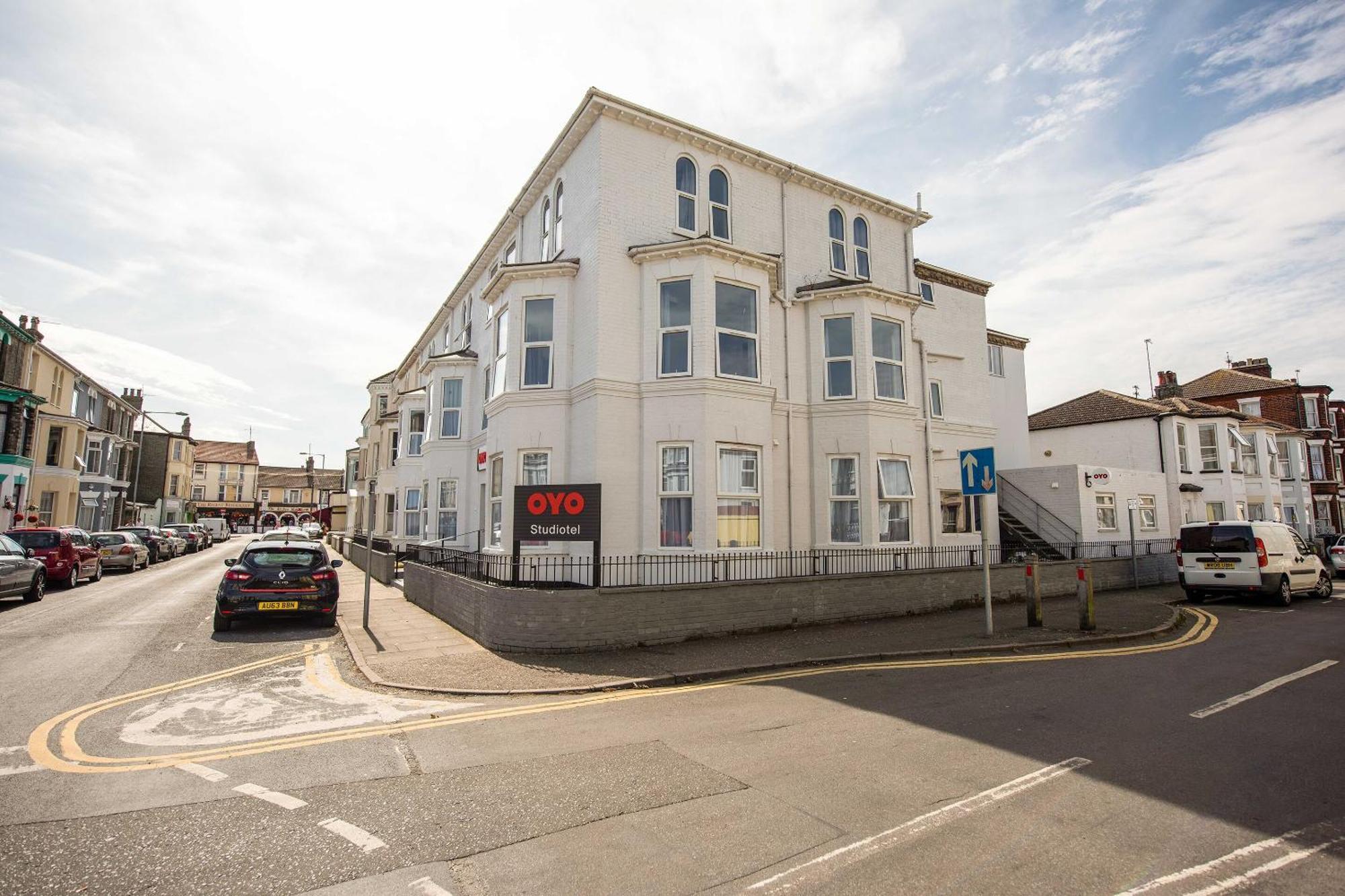 Oyo Studiotel Gy - Modern Hotel Apartments Great Yarmouth Dış mekan fotoğraf